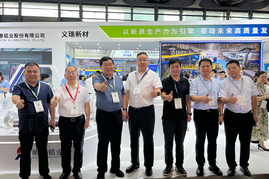 久久AV无码精品人妻系列试探