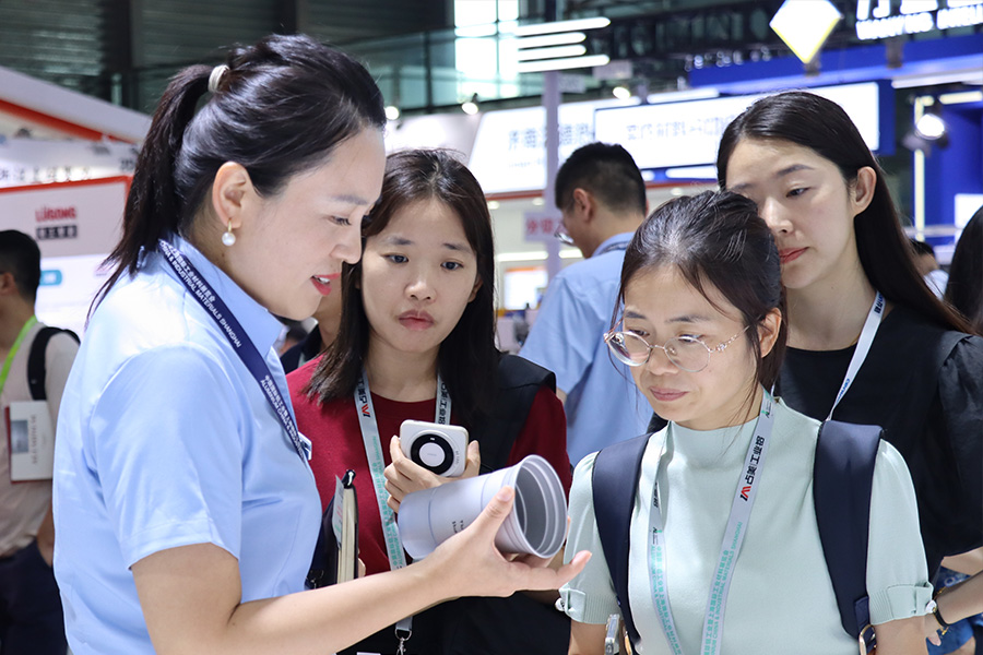 久久AV无码精品人妻系列试探