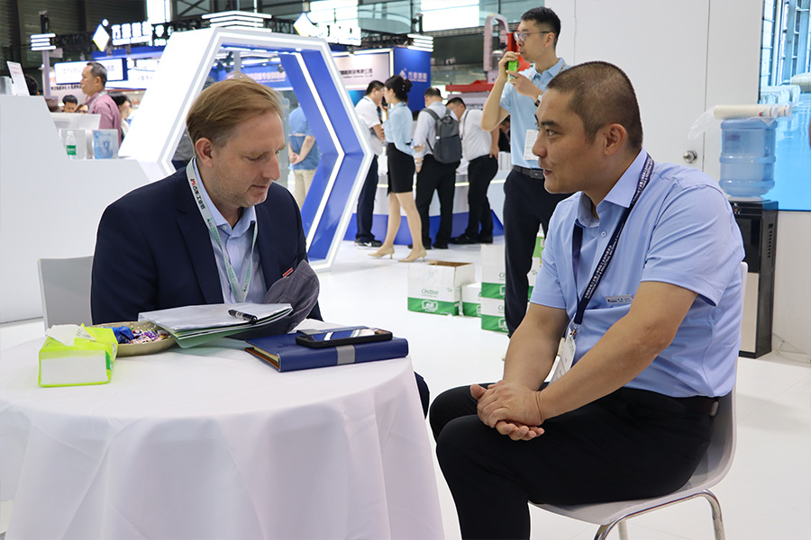 久久AV无码精品人妻系列试探