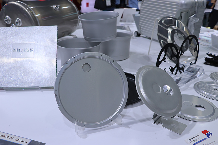 久久AV无码精品人妻系列试探