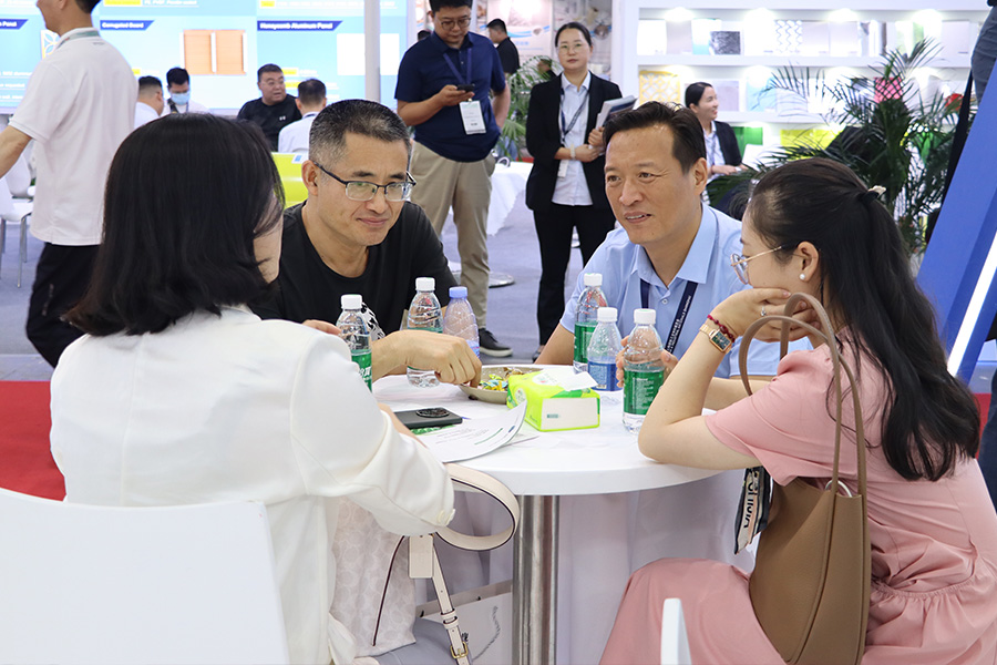 久久AV无码精品人妻系列试探