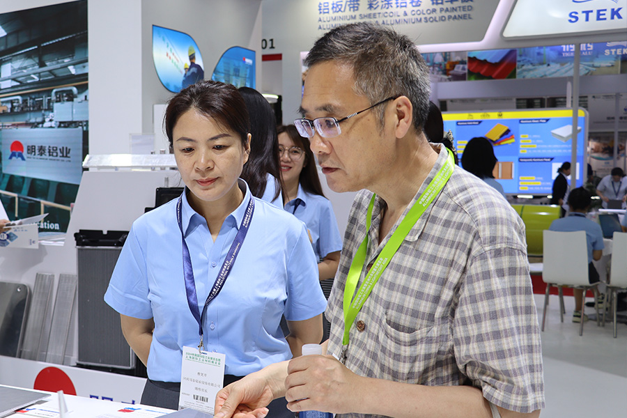 久久AV无码精品人妻系列试探