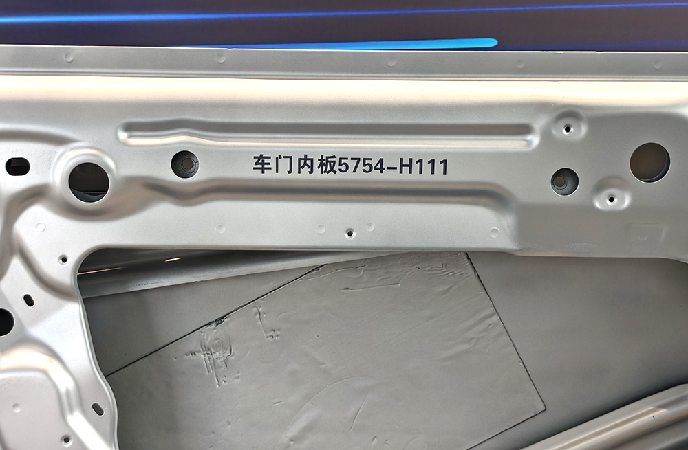 久久AV无码精品人妻系列试探