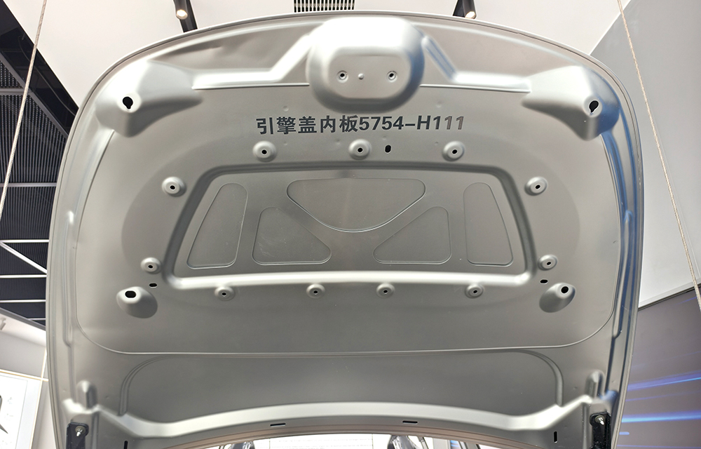 久久AV无码精品人妻系列试探