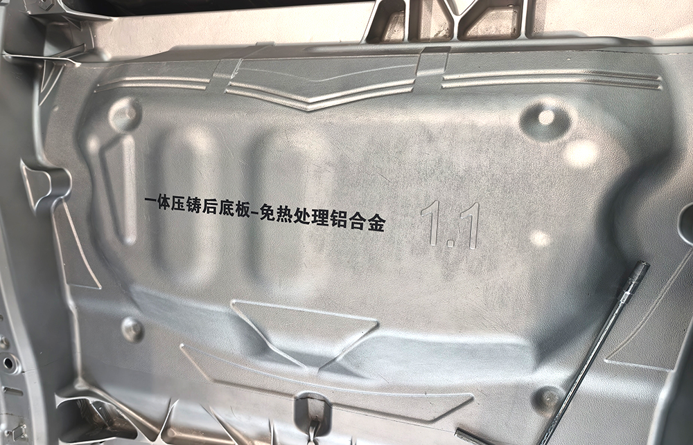 久久AV无码精品人妻系列试探