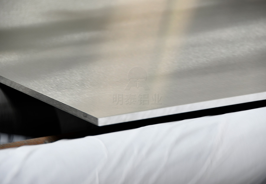 久久AV无码精品人妻系列试探