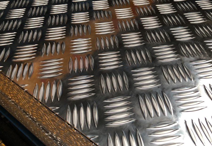 久久AV无码精品人妻系列试探