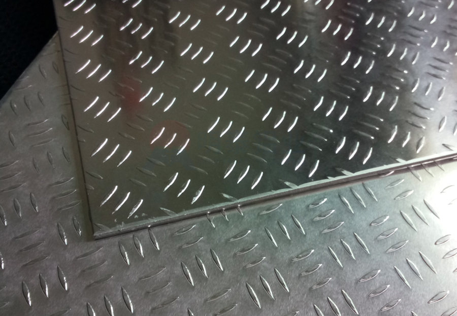 久久AV无码精品人妻系列试探