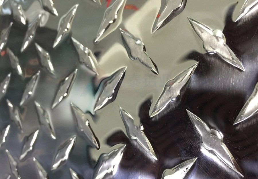 久久AV无码精品人妻系列试探