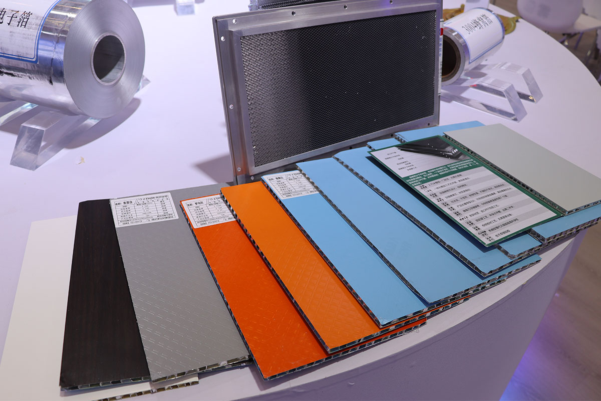 久久AV无码精品人妻系列试探