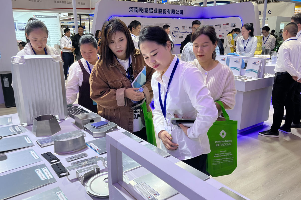 久久AV无码精品人妻系列试探