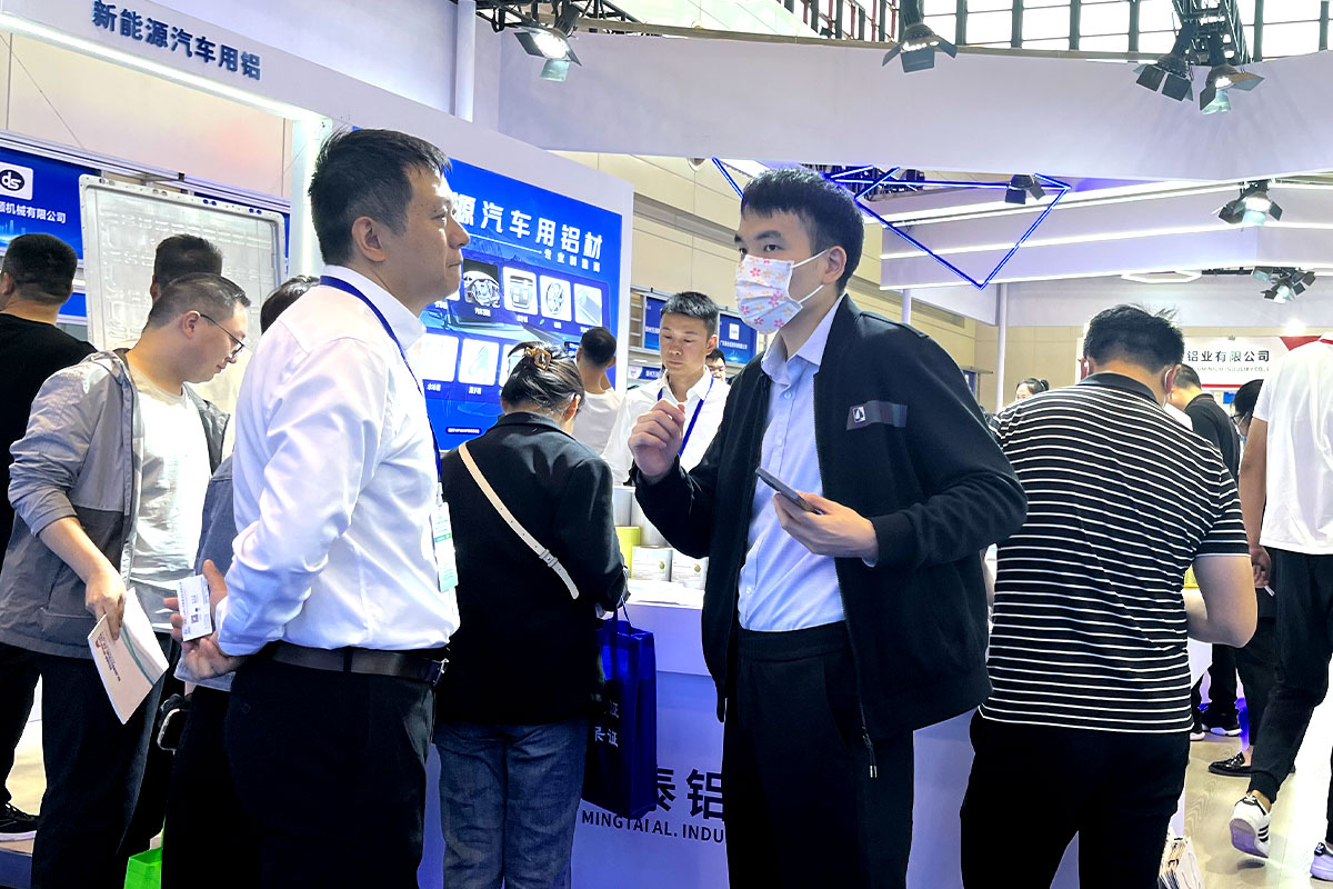 久久AV无码精品人妻系列试探