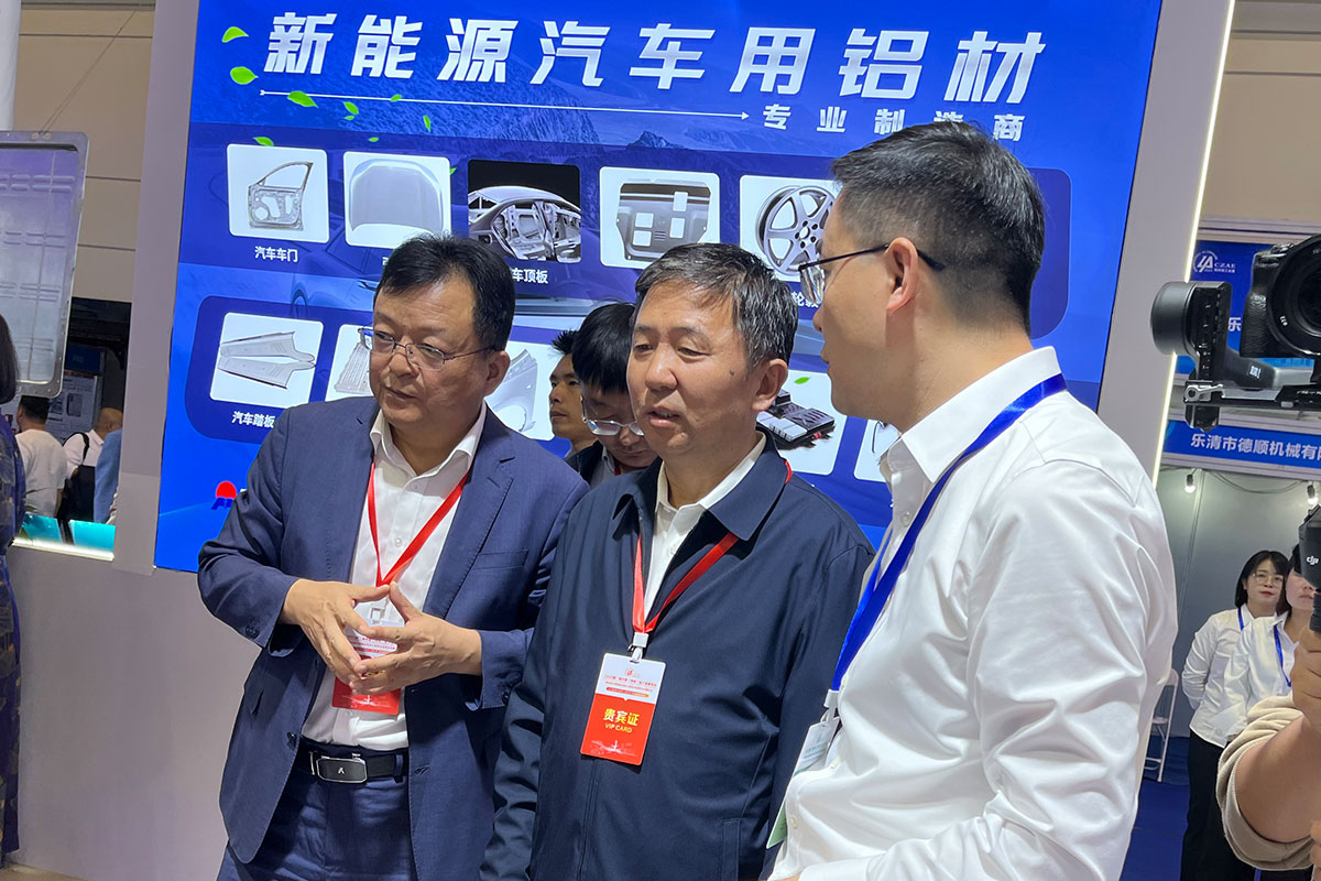 久久AV无码精品人妻系列试探