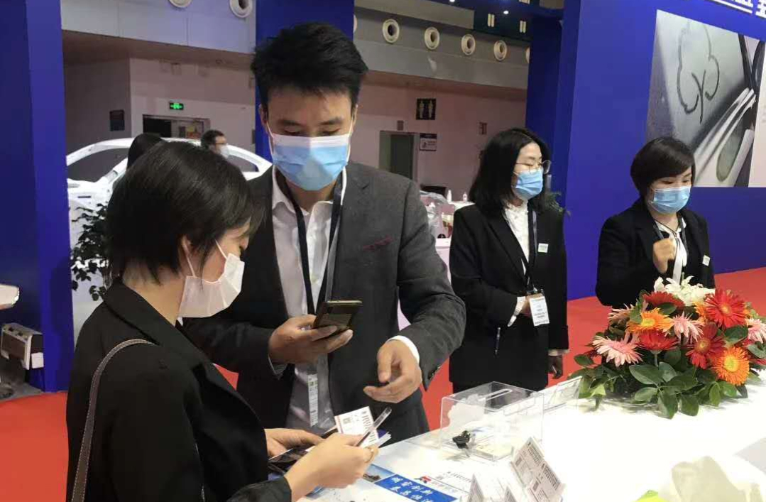 久久AV无码精品人妻系列试探